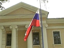 В Минске поймали нападавших на российское посольство В Минске поймали нападавших на российское посольство